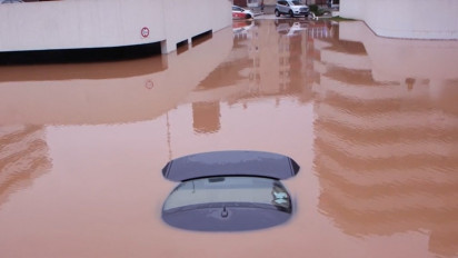 Banjir Putuskan Listrik dan Sejumlah Ruas Jalan Tergenang di Bosnia