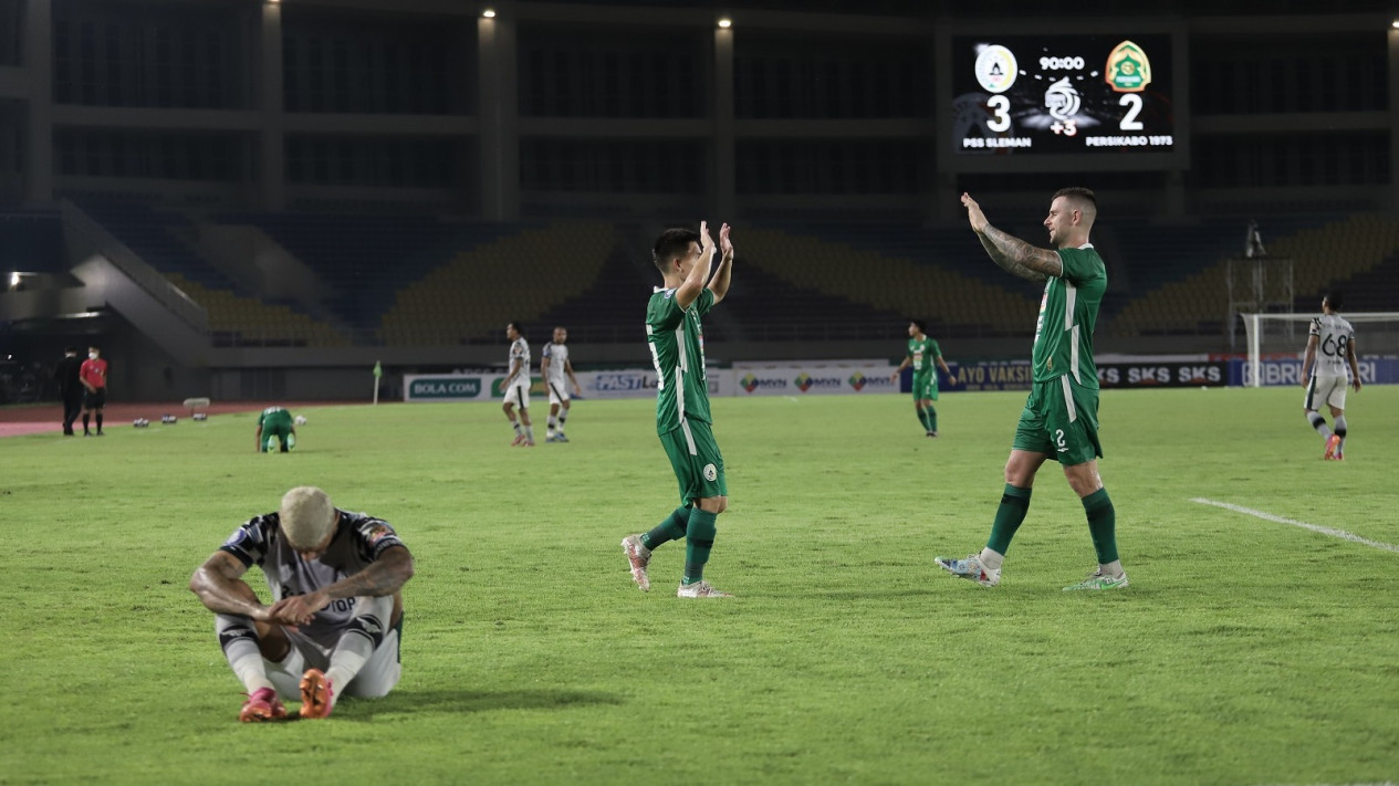Dua Gol Mario Maslac Bawa PSS Sleman Masuk 10 Besar Klasemen Liga 1
            - galeri foto