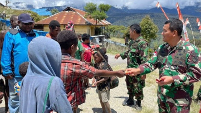 Dua Prajurit Yonif 501 yang Mengalami Luka Tembak Dievakuasi ke Timika