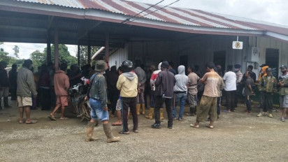 Ratusan Petani Bersenjata Tajam Geruduk Perusahaan Sawit. Protes Merugi