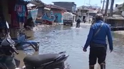 Banjir Rob Rendam Tiga RW di Dadap Tangerang