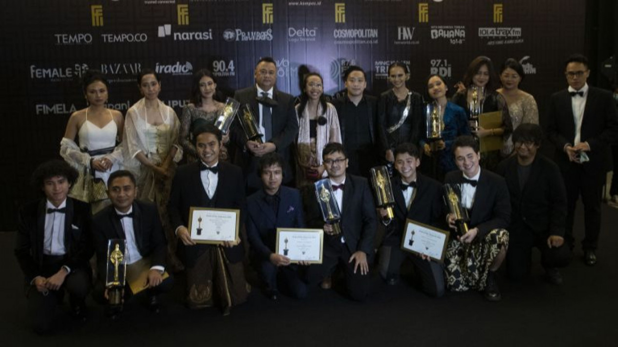 Film  "Penyalin Cahaya" Borong 12 Piala Citra FFI 2021
            - galeri foto