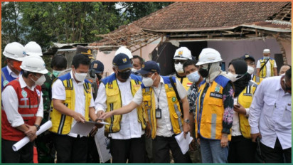 Menteri PUPR Tinjau Bencana Banjir Bandang di Batu Jawa Timur