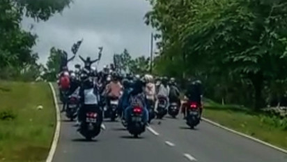 Ugal-Ugalan, Polisi Amankan Konvoi Puluhan Sepeda Motor dan Sita Senjata Tajam