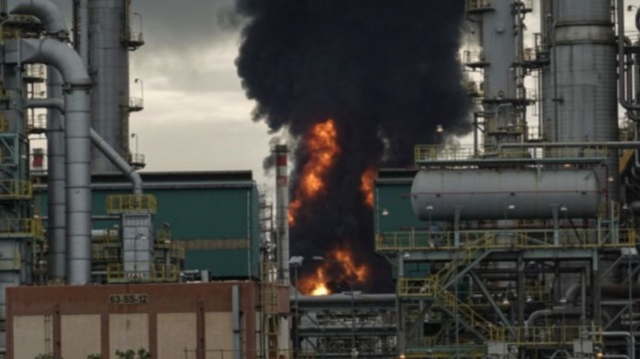 Polri Masih Tunggu Hasil Tim Labfor/Inafis Periksa Kilang di Cilacap
            - galeri foto