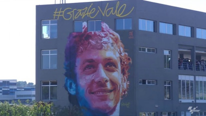 Salam Perpisahan Rossi di Sirkuit Ricardo Tormo Spanyol