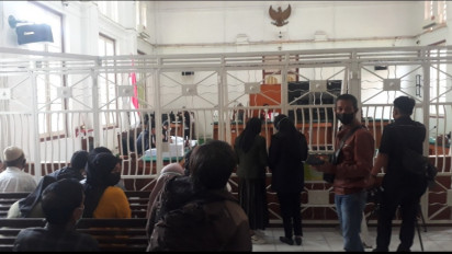 Gubernur Sulsel Non Aktif, Nurdin Abdullah  Dituntut Hukuman 6 Tahun Penjara dan Ancaman Penyitaan Harta Benda