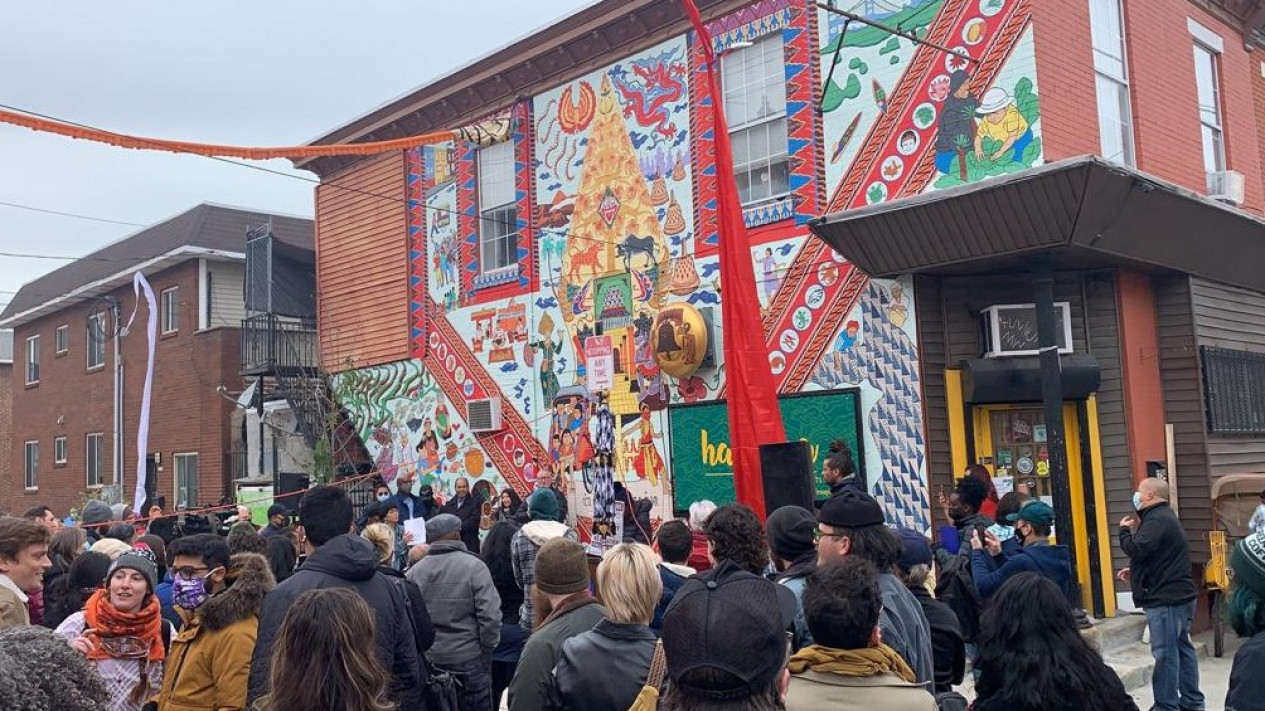 Mural Bhinneka Tunggal Ika di Philadelphia, Cara Kenalkan Persatuan dalam Keberagaman untuk Menekan Anti-Asia di AS
            - galeri foto
