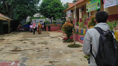 Ngeri! Penjaga SD di Depok ditusuk Perampok