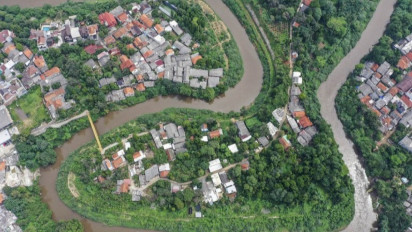 PDIP Dorong Anies Kerjakan Proyek Normalisasi di Sisa Masa Jabatan