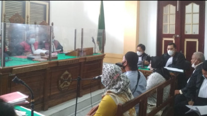 Lima Oknum Satresnarkoba Polrestabes Medan Terdakwa Penggelepan Uang Hasil Penggeledahan Jalani Sidang