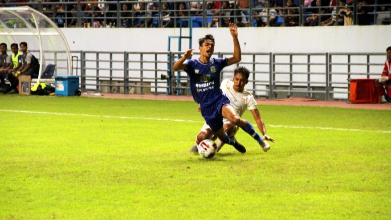 Persiba Bermain Imbang 1-1 Dengan Sulut United
            - galeri foto
