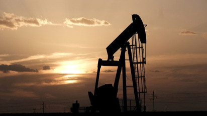 Harga Minyak Menguat Setelah Jatuh ke Posisi Terendah Enam Minggu