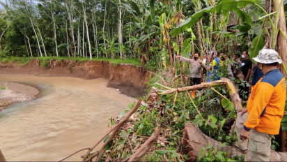 Erosi Sungai Sambong, 45 KK di Pacitan Terancam Kehilangan Rumah