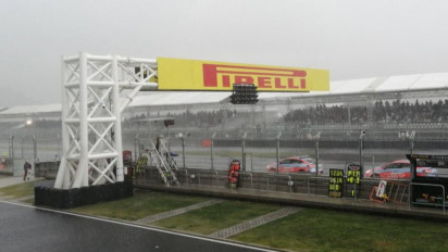 Cuaca Buruk, Race 1 WSBK Mandalika Diundur ke Minggu