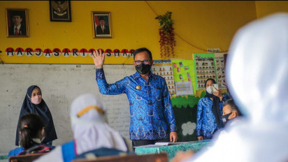 PTM SDN Sukadamai 2 Dihentikan Usai Ditemukan 24 Kasus Positif Covid, Bima Arya : Mudah-mudahan Bukan Indikasi Gelombang Ketiga