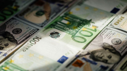 Dolar Capai Level Tertinggi 16 Bulan Setelah Biden Nominasikan Powell dan Euro Terpukul "lockdown"