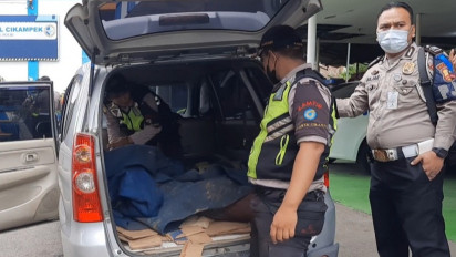 Pencuri Besi Proyek Kereta Cepat Gunakan Mobil Jenis MPV