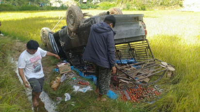 Hilang Kendali di Penurunan, Mobil Pedagang Sayur Keliling Terjun Bebas Dari Tebing Setinggi 20 Meter