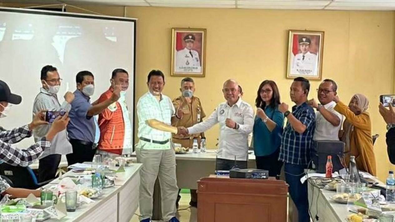 Tok! UMK 2022 Kabupaten Tangerang Naik 10 Persen
            - galeri foto