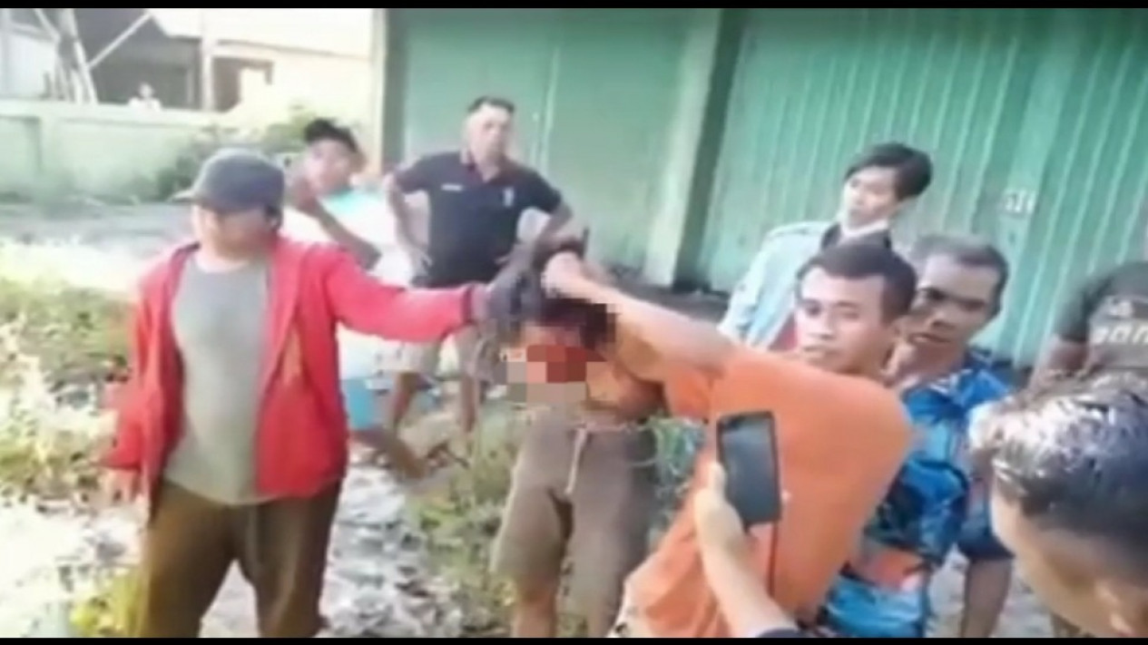 Maling Sarang Burung Walet Bonyok Dihajar Warga
            - galeri foto