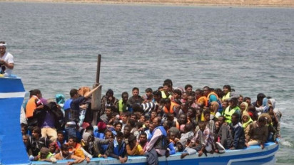 AL Tunisia Selamatkan 487 Migran dari Kapal Sarat Beban di Laut Mediterania