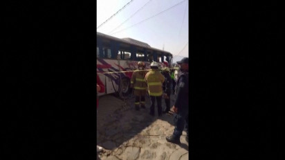 Rem Blong, Bus Tabrak Rumah Warga di Joquicingo Meksiko, 19 Orang Tewas
