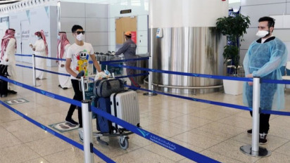 Arab Saudi Hentikan Penerbangan dari Tujuh Negara Afrika, Terkait Varian Baru Virus Covid-19