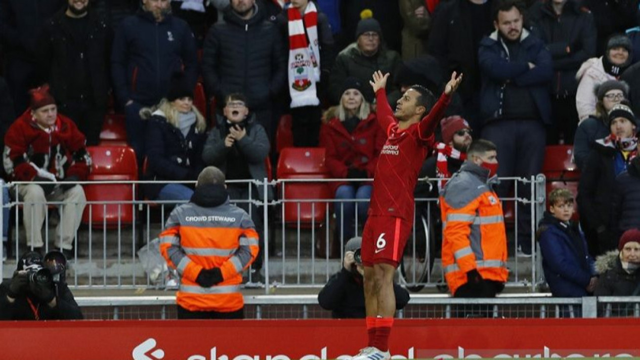 Thiago Alcantara Cetak Gol Lagi Saat Liverpool Taklukkan Southampton 4-0
            - galeri foto