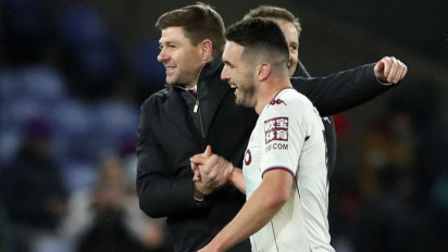 Steven Gerrard Lanjutkan Masa Bulan Madu Bersama Aston Villa Usai Bekuk Crystal Palace 2-1