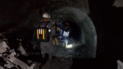 Tim SAR Kembali Lakukan Pencarian Korban Ledakan Tambang di Kemerovo Rusia