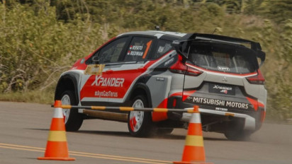 Pakai Xpander AP4 Rifat Sungkar Juarai Sprint Rally