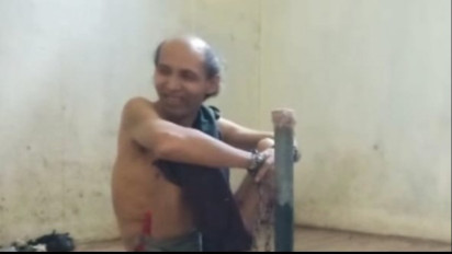 Menderita Gangguan Jiwa, Seorang Pria di Brebes Dirantai Selama Puluhan Tahun