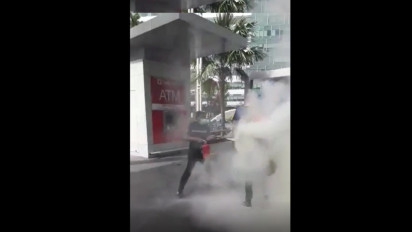 Pengungsi Afghanistan Bakar Diri di Medan