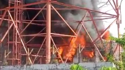 Shelter Tower Pemancar Jaringan Operator Seluler di Boyolali Terbakar
