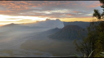 Hore! Wisata Gunung Bromo Kembali Dibuka