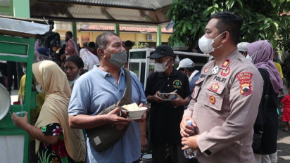 Enak Banget, Ada Bakso dan Siomay Gratis di Gerai Vaksin Polres Pemalang