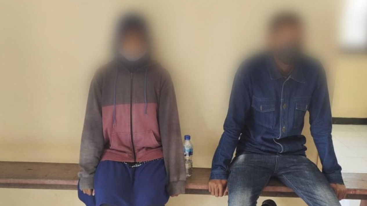 Pacar Kabur Usai Tertangkap Bermesraan, Gadis di Buru Selatan Diperkosa Oknum Guru
            - galeri foto