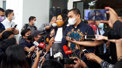 Kuasa Hukum Minta Sidang Offline, Pembacaan Dakwaan Munarman Ditunda