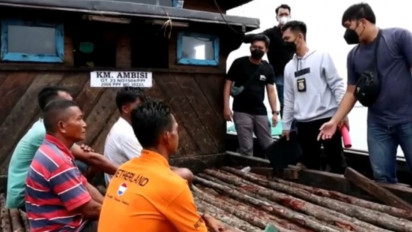 Angkut 3000-an Kayu Bakau Ilegal, Polisi Kepulauan Meranti Amankan 4 Kru KM. Ambisi