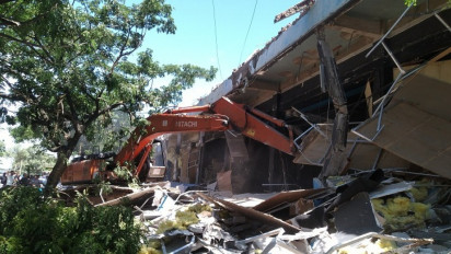 Sejumlah Klub Malam di Serang Dibongkar, Pengelola Histeris dan Jatuh Pingsan