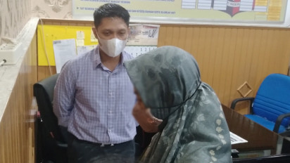 Terjerat Pinjaman Online Ilegal Seorang PRT di Padang Gasak Emas Milik Majikan