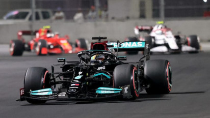 Lewis Hamilton Kembali Catatkan Waktu Tercepat di Sirkuit Corniche, Jeddah, Arab Saudi