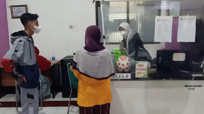 Warga Berdatangan ke Puskesmas Mencari Keluarga yang Hilang saat Erupsi