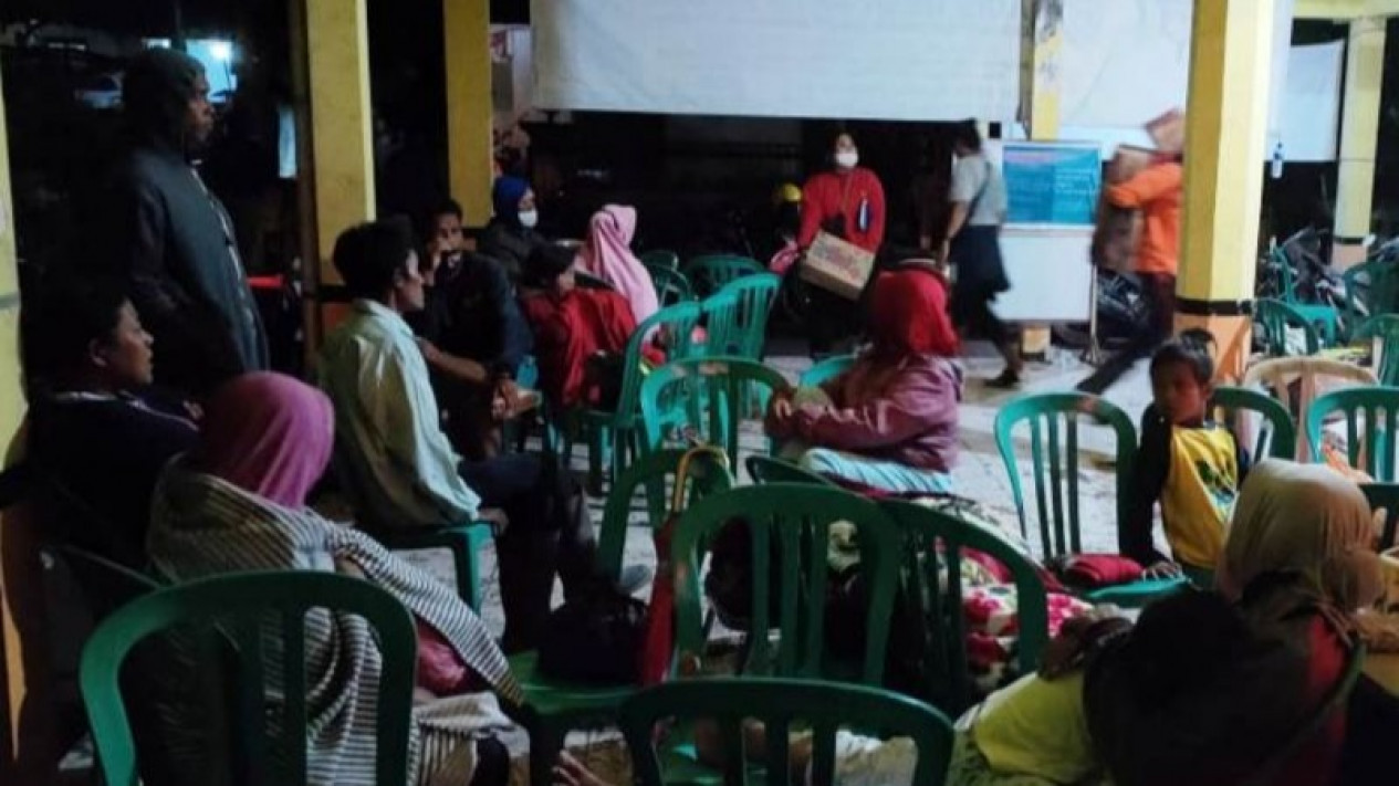 Erupsi Semeru, DMI Dorong Masjid Jadi Lokasi Evakuasi Korban
            - galeri foto