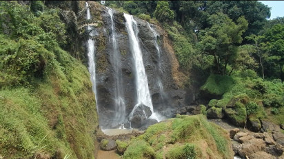 Curug Sewu, Pesona Air Terjun Tinggi Besar di Pegunungan Kelir Kendal