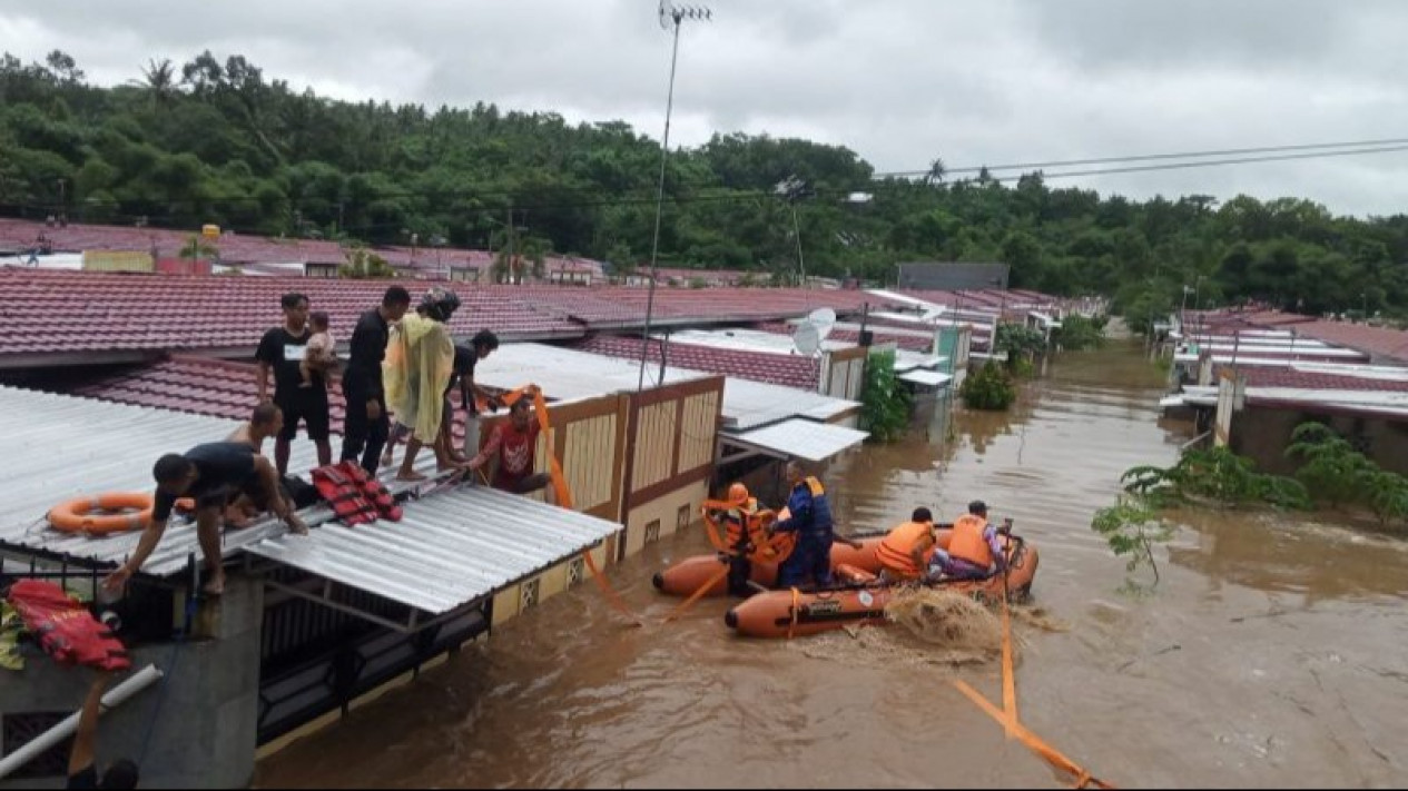 Sebagian Pulau Lombok Dikepung banjir
            - galeri foto