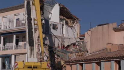 Satu Orang Tewas dan Dua Lainnya Luka Akibat Apartemen Ambruk di Kota Pesisir Sanary Sur Mer Prancis