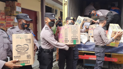 Polres Boyolali Kirim Bantuan Logistik untuk Korban Erupsi Gunung Semeru