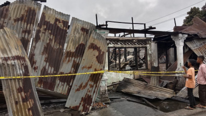 Polisi Masih Selidiki Penyebab Kebakaran Enam Unit Asrama Guru di Kota Langsa